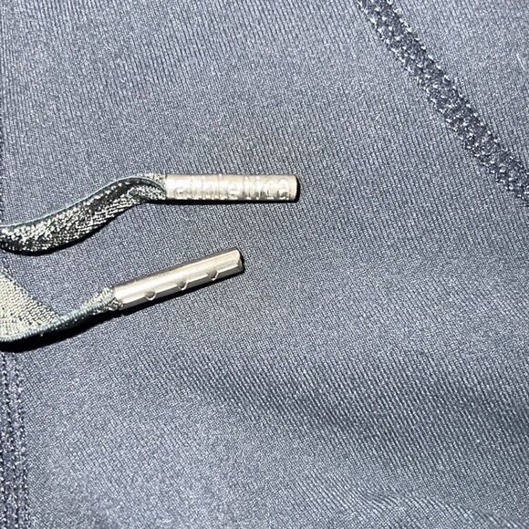 Lululemon Still Crops Crop Pants Gray Wide Leg Drawstring Pocket sz 4 Athleisure - Picture 8 of 9